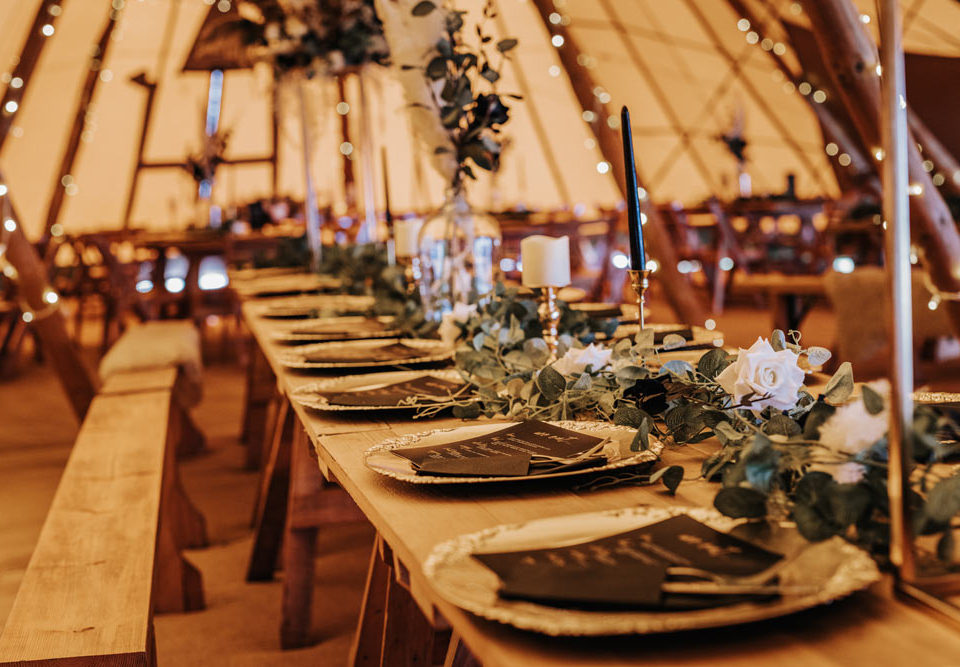 Our Collections - Charger Plates - Emily Rose Events Hire