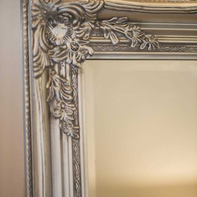 Our Collections - Mirrors and Easels - Emily Rose Events Hire