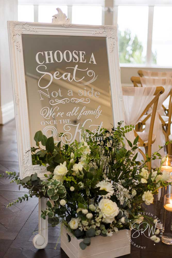 Our Collections - Mirrors and Easels - Emily Rose Events Hire