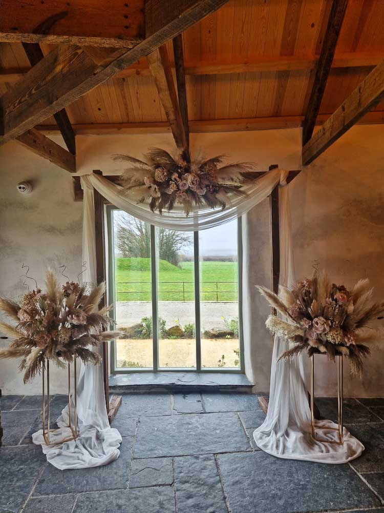 Our Collections - Arches - Emily Rose Events Hire